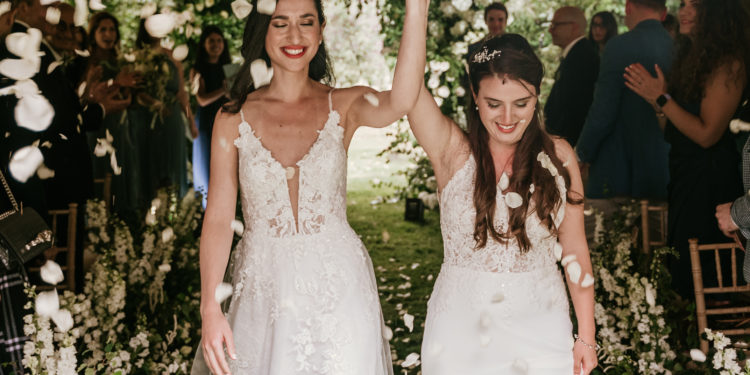 Inside: An Elegant Wedding in Hampshire