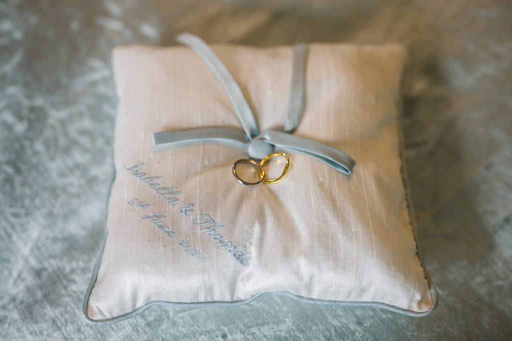 ring cushion 