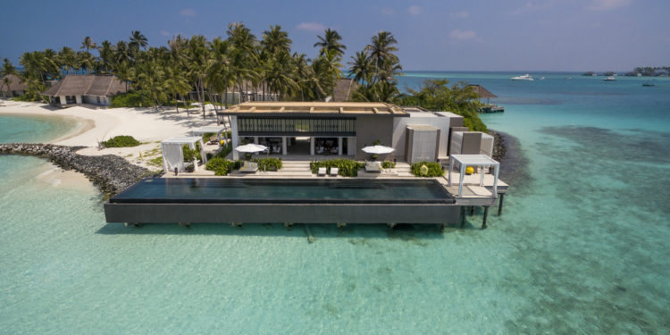 20 Beautiful Honeymoon Hotels to Book for 2022