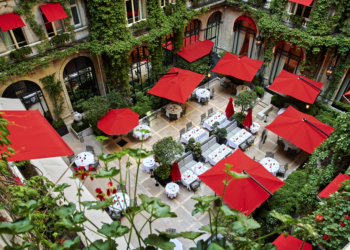 Honeymoon Review: Hôtel Plaza Athénée, Paris