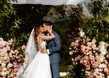 Inside: A Dazzling Wedding in Cape Town’s Surrounding Vineyards