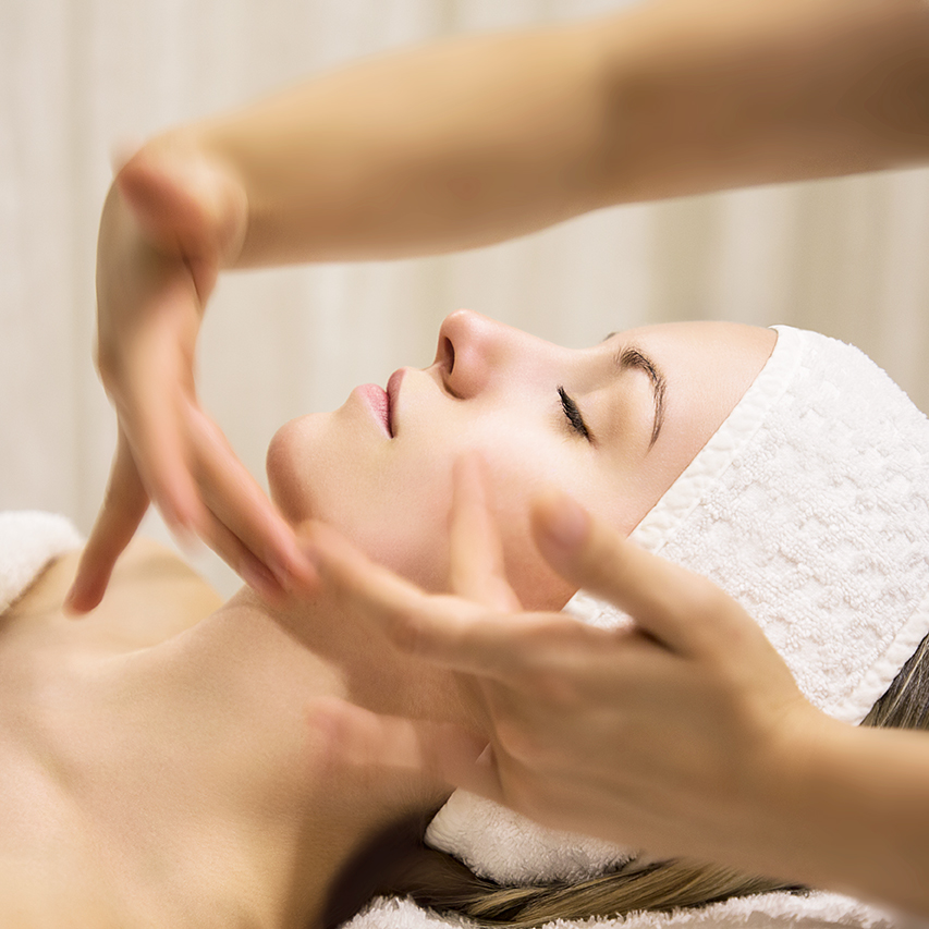 Sarah Chapman facial at Skinesis