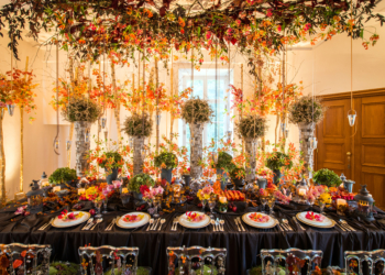 Go Haute Couture With Your Wedding Day Flowers