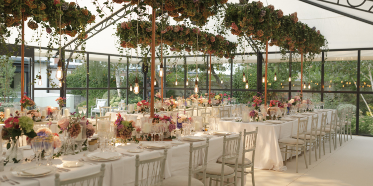 How To Plan A Small Wedding