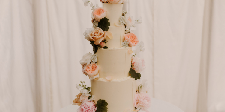 The Best Wedding Cake Makers In The UK