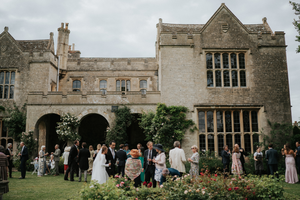 Inside: An Elegant Wedding In Oxfordshire