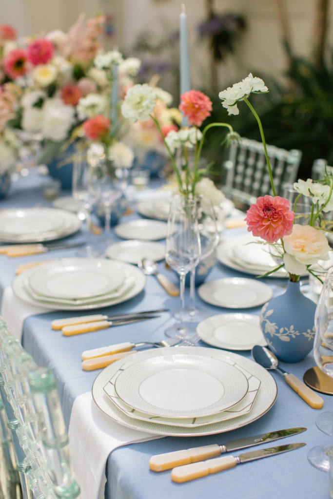 How To Pick Your Wedding China