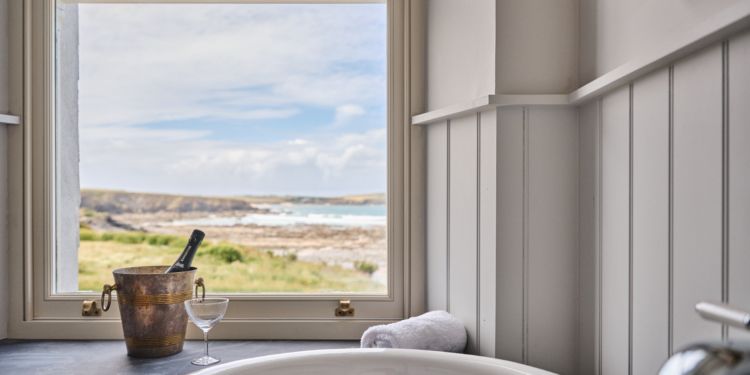 Honeymoon Review: The Penthouse At Atlanta Trevone, Cornwall
