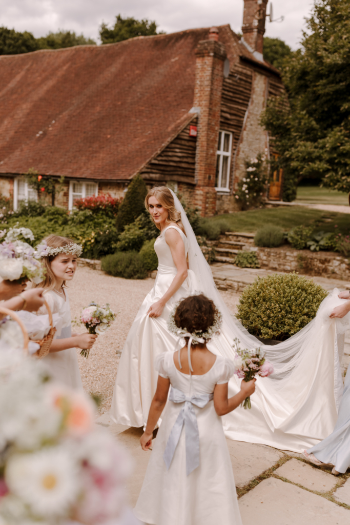 Flower Girl And Pageboy Outfits