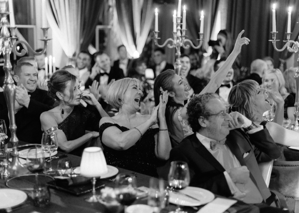 A Winter Wedding With A Cabaret Dinner