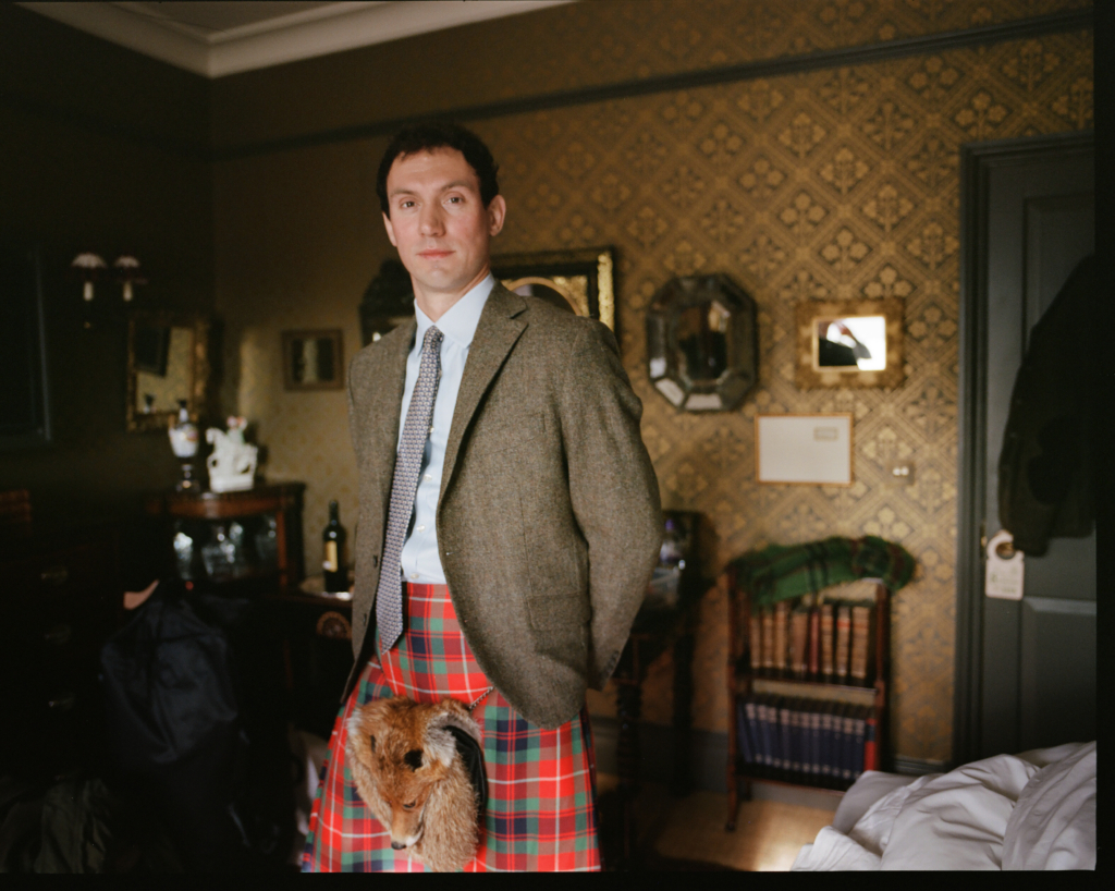 Inside: A Stunning Scottish Wedding