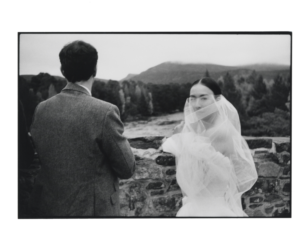 Inside: A Stunning Scottish Wedding