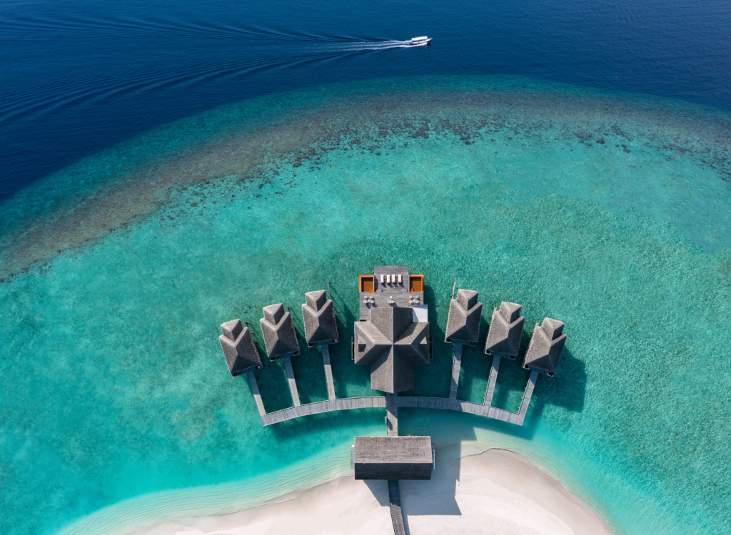 Honeymoon Review: Anantara Kihavah Maldives Villas 