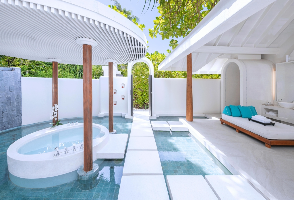Honeymoon Review: Anantara Kihavah Maldives Villas 