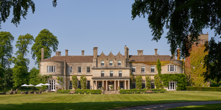 Is Lucknam Park The Wedding Venue For You? 