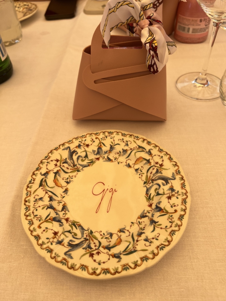 Paris Hen