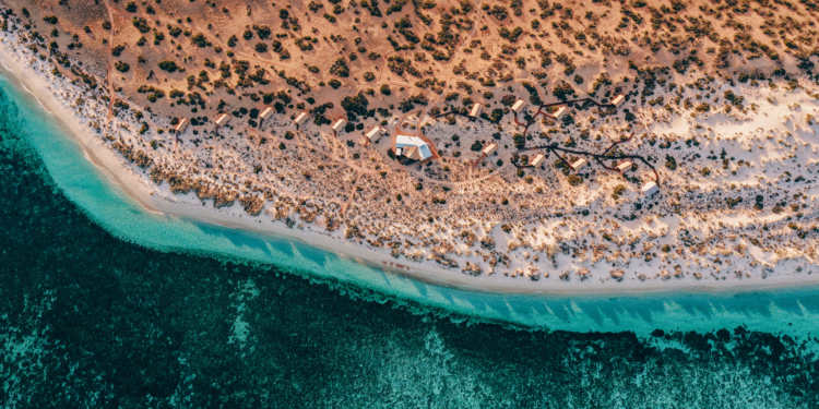 Australia’s Ocean To Outback Safari 