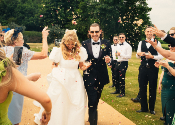 Inside: A Heavenly Floral Wedding In Hampshire