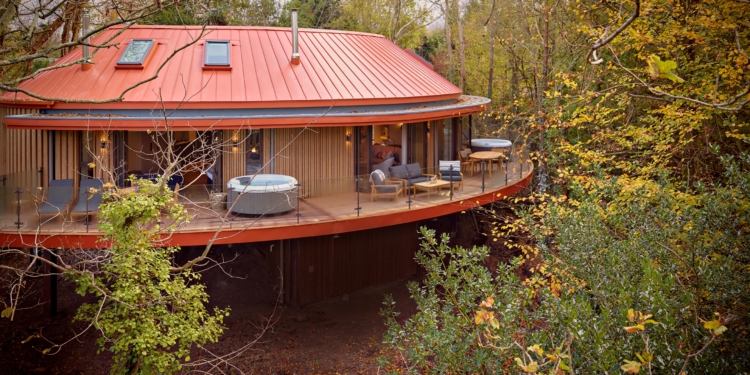 Honeymoon Review: Chewton Glen, The Treehouses