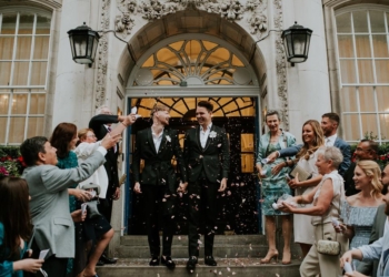 9 Questions with Dr Gus Bussmann-Stuart, DEI practitioner