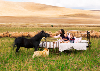 9 Questions with Emily Riggs