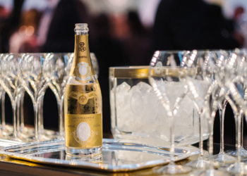 The Ultimate Guide to Champagne for Your Wedding 