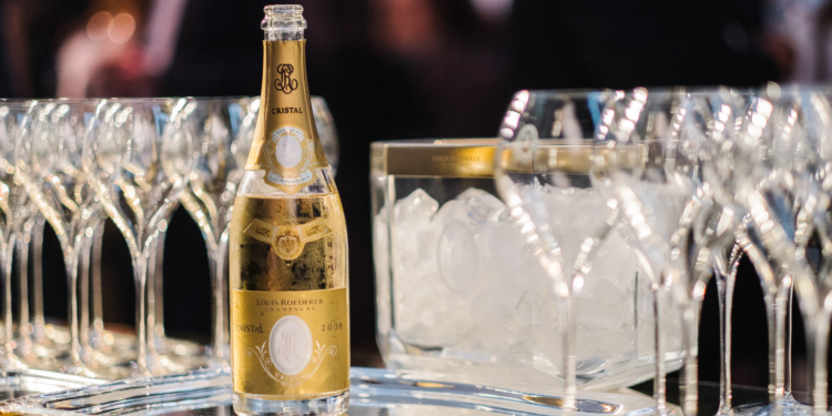 The Ultimate Guide to Champagne for Your Wedding 