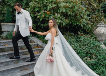 Inside: Felicity Bird’s Stunning Oxfordshire Wedding