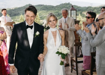 Inside: An Enchanting Tuscany Wedding