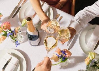 5 Luxe Ways To Serve Sparkling At Your Wedding