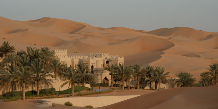 Honeymoon Review: Qasr Al Sarab Desert Resort by Anantara