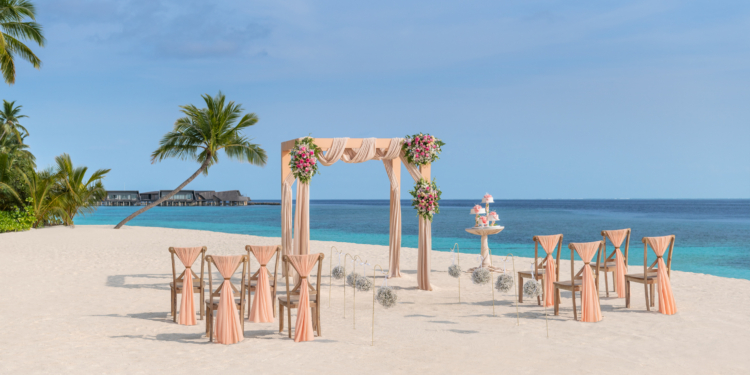 Honeymoon Review: The St. Regis Maldives Vommuli Resort