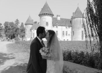 Inside: A Burgundy Château Wedding with Vineyard Views and Indian Traditions