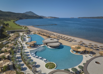 Honeymoon Review: Mandarin Oriental Costa Navarino