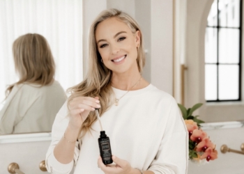 Questions with Jessica Sepel, Founder of JSHealth Vitamins and Clinical Nutritionist