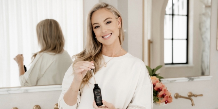 Questions with Jessica Sepel, Founder of JSHealth Vitamins and Clinical Nutritionist