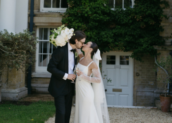10 Beautiful Non-Religious Wedding Readings