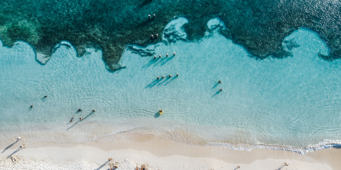 Best Aruba Honeymoon Guide 2026: Hotels, Beaches & Experiences