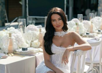 Inside: Rosie Anna Williams’ Chic Bridesmaid Proposal